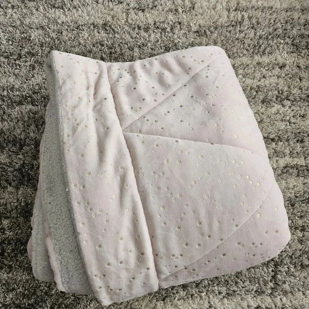UGG Maisie Full/ Queen Size Blanket Comforter Pink W/ Gold Stars & White Sherpa